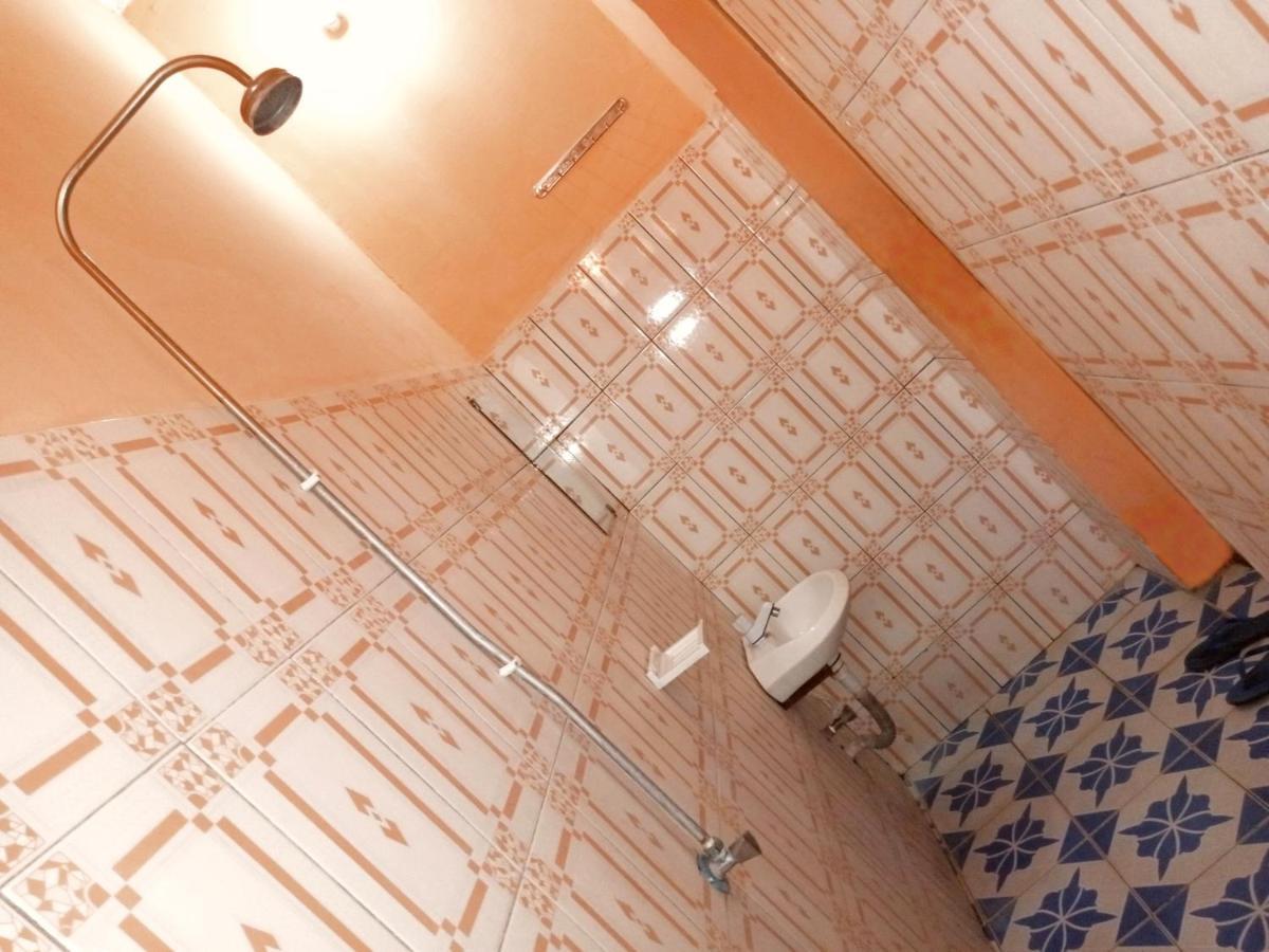 California Lodge Багамойо Екстериор снимка