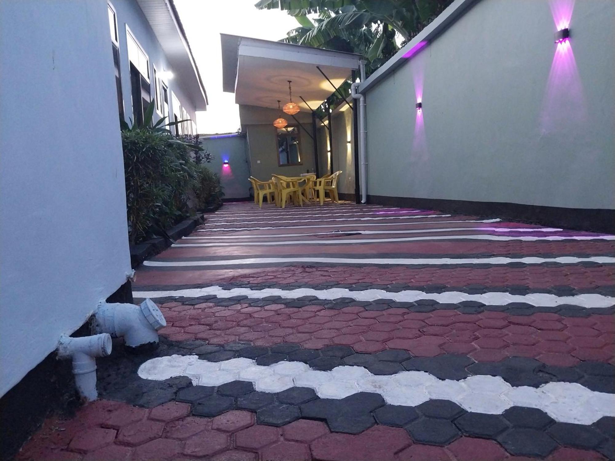 California Lodge Багамойо Екстериор снимка